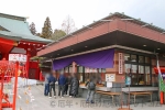 宮城縣護國神社 お守りなど授与品の授与所の様子