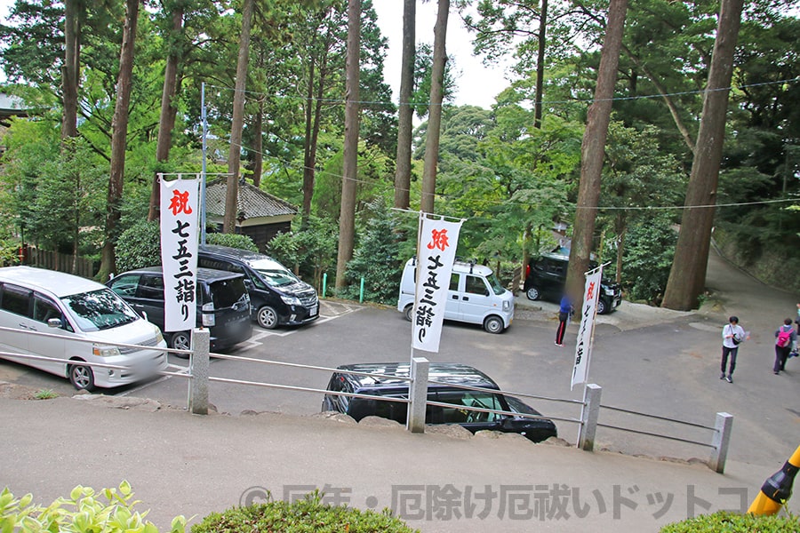 筑波山神社 本殿近くの駐車場の様子
