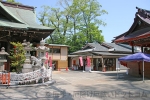 上野国総社神社 拝殿と社務所などの様子