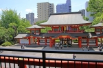 千葉神社 本殿2階から見た境内と向かいの分霊社・尊星殿の様子