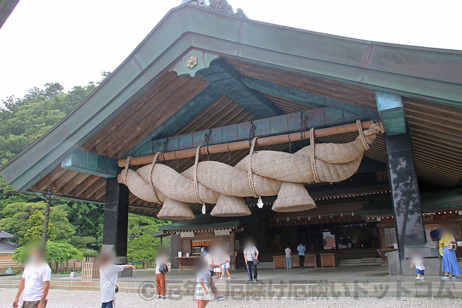 出雲大社 神楽殿と日本最大級の大注連縄の様子