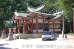 大泉氷川神社 本殿横の駐車スペースの様子