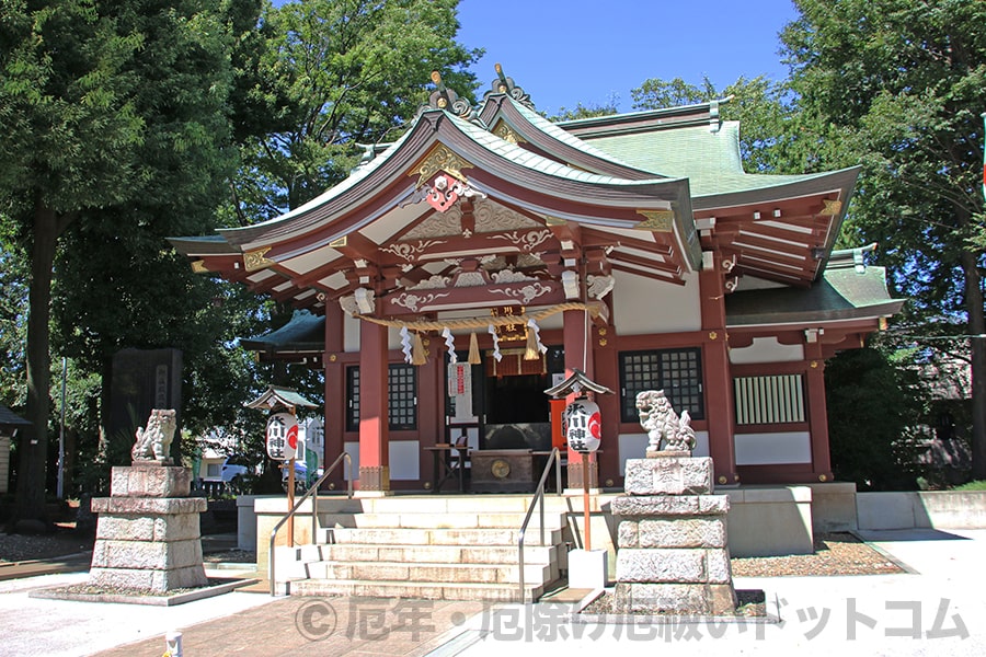大泉氷川神社 御祈祷の執り行われる本殿の様子
