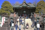 成田山新勝寺 仁王門までの階段の様子
