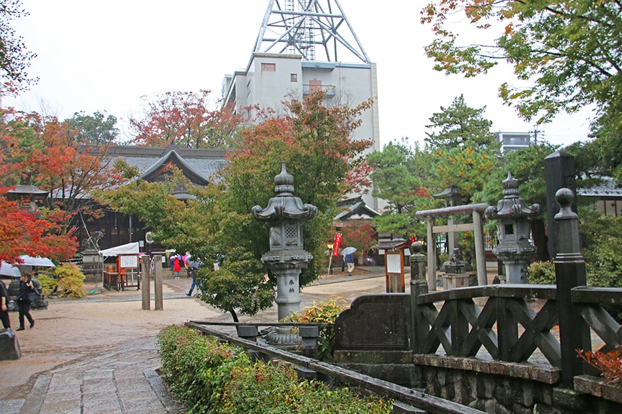 四柱神社 境内の様子