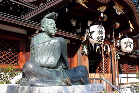 晴明神社（京都府）境内にある安倍晴明の像