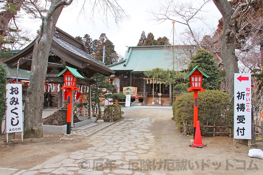 仙台総鎮守 愛宕神社 本殿手前参道と手水舎などの様子