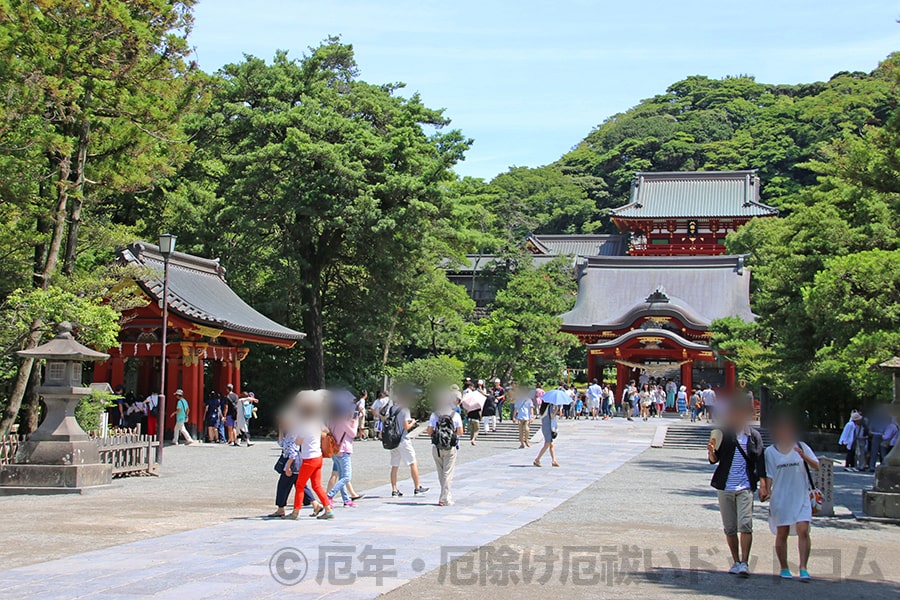 鶴岡八幡宮 境内参道から全体の様子