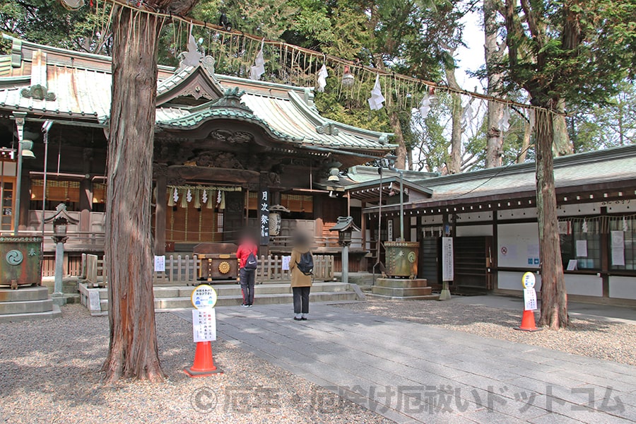 調神社 境内・拝殿・社務所の様子、とくに御祈祷の初穂料についての掲示や案内はありません