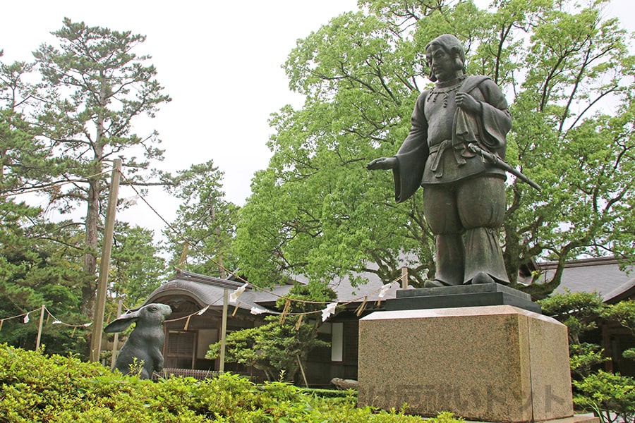 出雲大社の大国主神の像